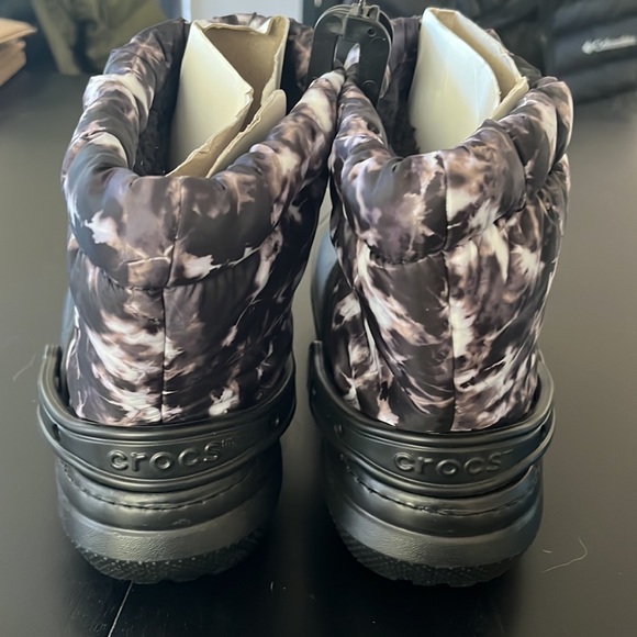 Crocs Winter Boots NWT Multiple Sizes - Picture 3 of 3